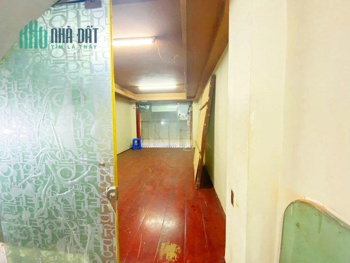 Cần Cho thuê Văn Phòng làm việc tại 322 Xã Đàn, Giá 6 triệu/phòng, Sàn 50m2