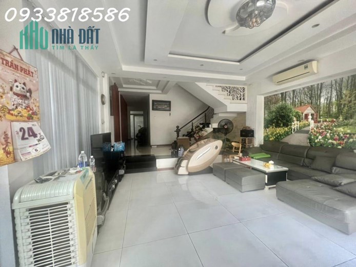 Hẻm ô tô tải Đường Tân Hòa Đông, KP5, Bình Trị Đông, Bình TÂN, 200m2, 12 x17, biệt thự 3 tầng, Giá