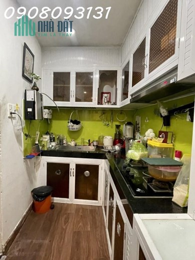 Chính Chủ Bán Nhà Huỳnh Văn Bánh 50m2 , 2 Tầng BTCT , 2Pn , cách hẻm xe hơi 15m giá 4 tỷ 650