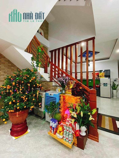 ♥ Ngô Quyền sát Cầu Sông Hàn ô tô trong nhà 105m2, 3 tầng mới, 4.3 tỷ