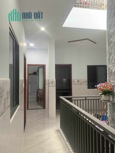 ♥ Ngô Quyền sát Cầu Sông Hàn ô tô trong nhà 105m2, 3 tầng mới, 4.3 tỷ
