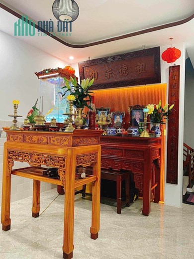 ♥ Ngô Quyền sát Cầu Sông Hàn ô tô trong nhà 105m2, 3 tầng mới, 4.3 tỷ