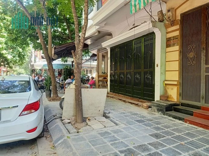 Bán Nhà Hai Bà Trưng, PL Đầm Trấu 14.95 tỷ, 50m2, Vỉa Hè Ô tô Tránh, Kinh Doanh Ngày Đêm.