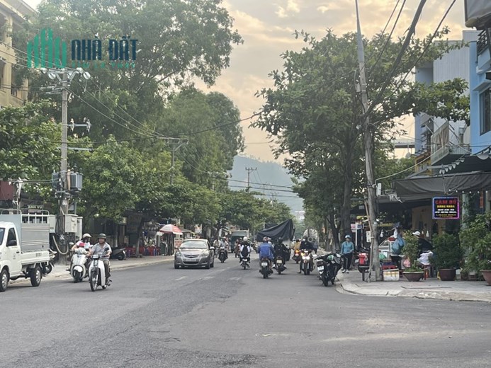 Bán đất lô góc 2 mặt tiền đường Lạc Long Quân- Liên Chiểu - Đà Nẵng