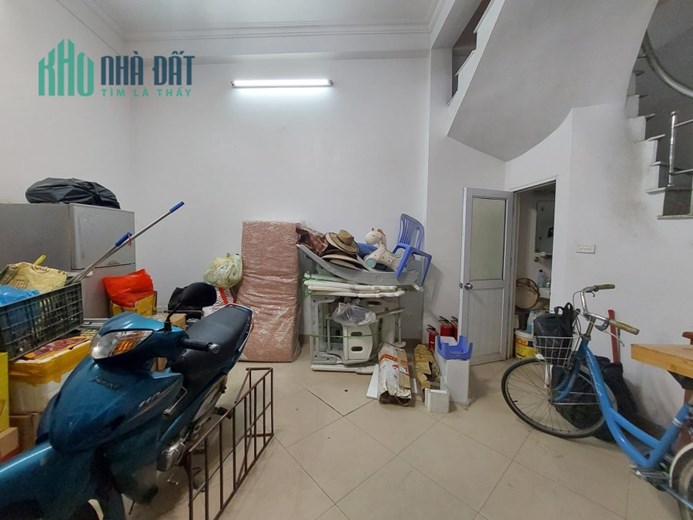 Cho thuê nhà, HGĐ, KD, ô tô, 35m2, 5T, 3PKK, 13tr, Xuân Đỉnh.