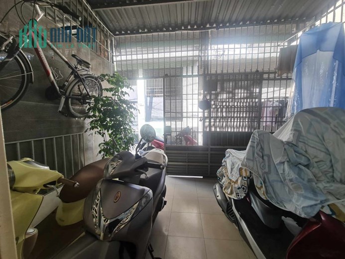 BÁN NHÀ D13 - LINH XUÂN - 63M2 -3PN - NHÀ NHƯ MỚI CHỈ 3TY3