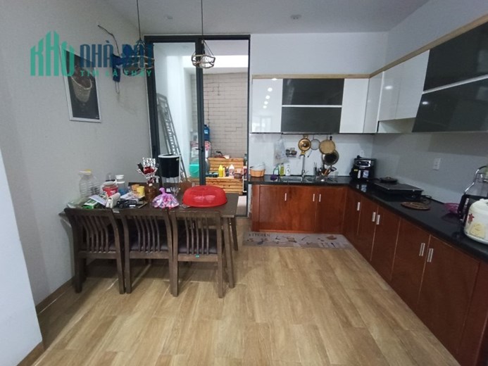 ► Nhà sau lưng Mặt Tiền Núi Thành, 62m2 3 mê đẹp, kiệt rộng thông, dưới 4 tỷ