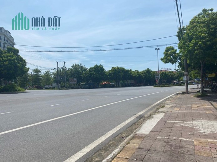 Bán nhà 2 tầng mặt đường Nguyễn Tất Thành, Khai Quang