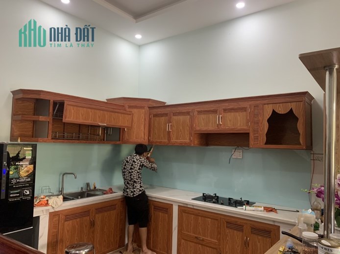 Bên Em Chuyên Thi Công,Thiết Kế Và Sữa Chữa Vách Ngăn,Tủ Bếp,Cửa,Kính Cường Lực,Kính Cầu Thang...