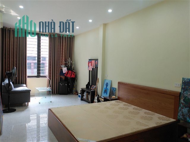 Cận tết bán gấp đổi nhà mới siêu phẩm Ngô Gia Tự 55m,4tầng,ngõ thông, ô tô đỗ cửa,nhà 2 mặt