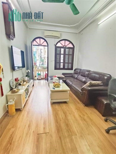 Bán Nhà Hoàng Mai, Phố Trần Điền 10.6 tỷ, 42m2, Ô tô Đỗ Ngày Đêm, Vỉa Hè, 2 Thoáng, Gần Hồ.