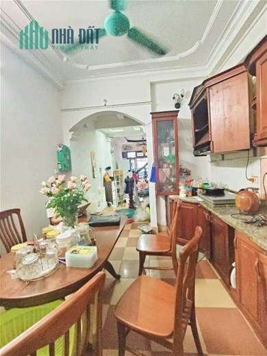 Bán Nhà Hoàng Mai, Phố Trần Điền 10.6 tỷ, 42m2, Ô tô Đỗ Ngày Đêm, Vỉa Hè, 2 Thoáng, Gần Hồ.