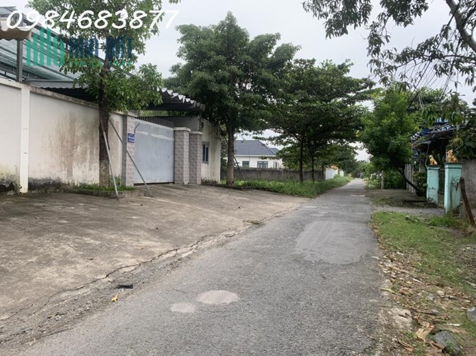 Nhà xưởng 1000m mặt tiền ngay Lê Lợi, Tân Hiệp, Hocmon, nhỉnh 10 tỷ, Người tốt việc thật