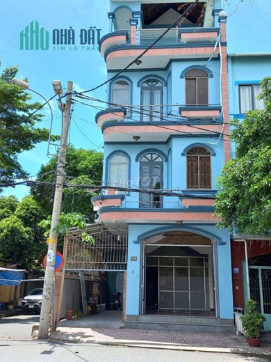 Chính chủ cần cho thuê tầng trệt nhà 2 mặt tiền khu A75 sân bay làm văn phòng