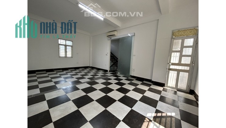 Chính chủ bán nhà phân lô mặt ngõ rộng 2 xe tải tránh nhau, đường Chiến Thắng Hà Đông