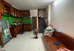 ♪ Sát Mặt Tiền Núi Thành, 2 mặt kiệt, 40m2, 3 tầng đẹp, nhỉnh 2 tỷ