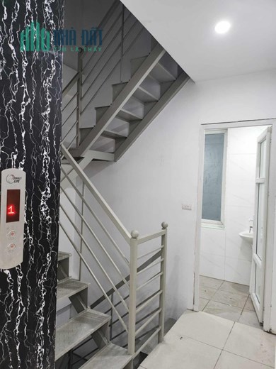 Chính chủ cần cho thuê mặt bằng làm văn phòng tại Khu tái định cư X2A, P. Yên Sở, Q. Hoàng Mai