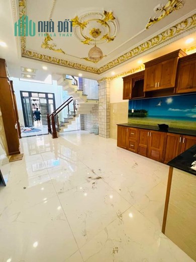 Bán Nhà 5 tầng 5PN Mới xây 100 % Hẻm 7m đg lê văn quới Bình Tân 6.5 tỷ