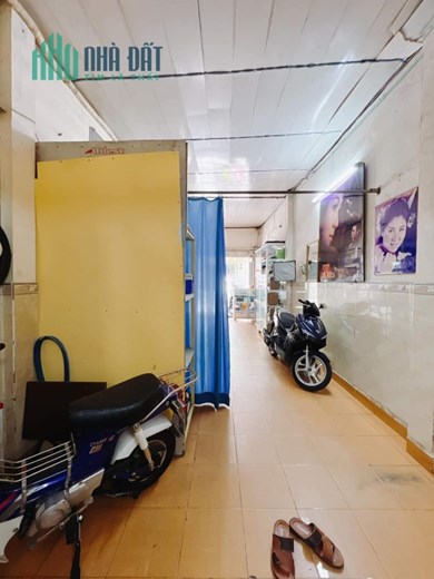 Mặt tiền kinh doanh Xóm Chiếu Q4 Ngang 3.6 x 30 m có hơn 100 triệu. m