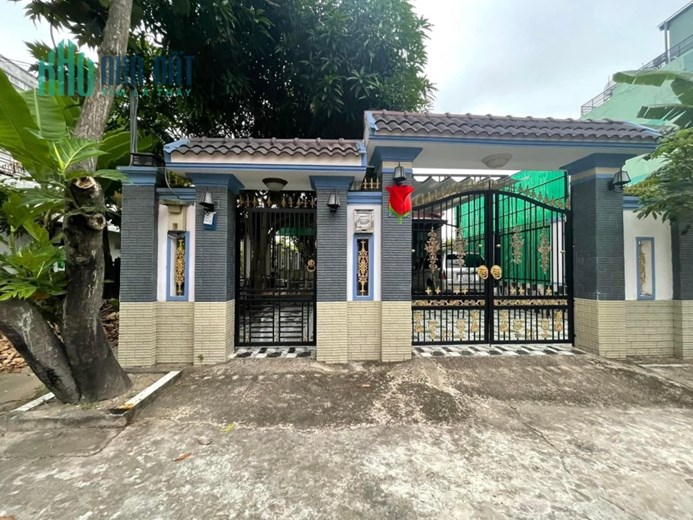 HÀNG NGỘP DÀNH CHO NHÀ ĐẦU TƯ HOẶC MUA NGHỈ DƯỚNG - BIỆT THỰ VƯỜN 2 MẶT TIỀN, HẺM XE HƠI ĐƯỜNG SỐ,
