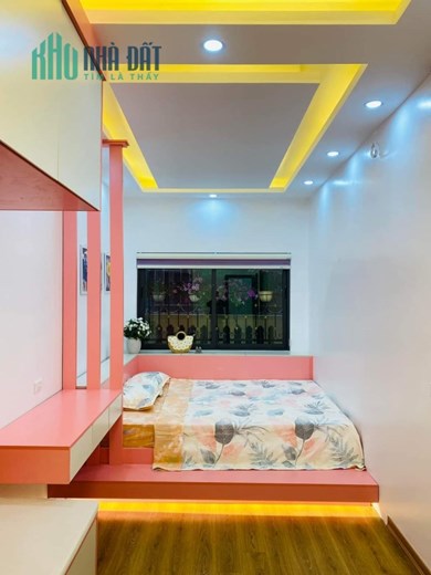 Bán Nhà Bạch Mai 3.86 tỷ, 31m2, Mặt Chợ, 20M Ra Ngõ Oto Tránh