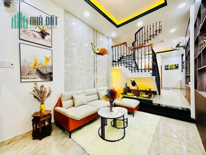 Bán nhà p12 Gò Vấp, 5 tầng, 6pn, dtsd 200m2, xe hơi tới nhà 5ty, hoàn công đủ