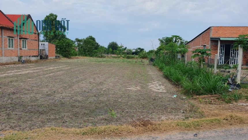 Cần Bán Lô Đất Mặt Tiền Vị Trí Đẹp Tại Xã Tân Mỹ, Huyện Đức Hòa, Tỉnh Long An