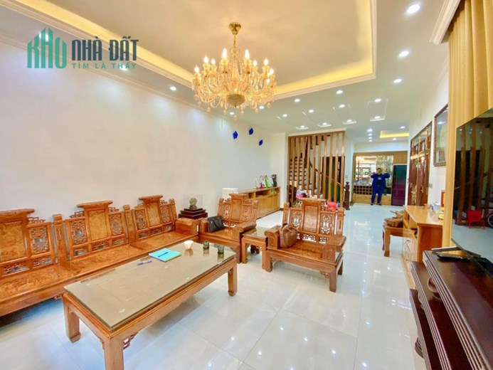 Bán nhà Phân Lô TT Cầu Giấy - Ô tô - Văn Phòng - An Sinh - DT 92m x MT 7,3m - Giá đầu tư