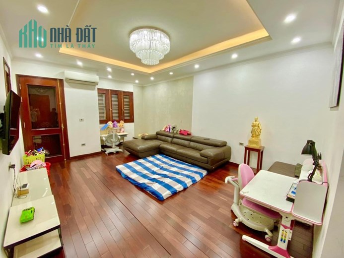 Bán nhà Phân Lô TT Cầu Giấy - Ô tô - Văn Phòng - An Sinh - DT 92m x MT 7,3m - Giá đầu tư