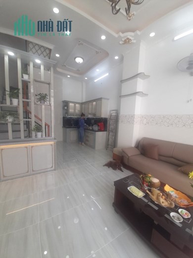 Bán nhà 4 tầng 48m2 đường Tỉnh lộ 10 gần Trường TH Bình Trị Đông 4.55 tỷ
