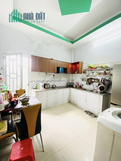 3.77 TỶ – NHÀ 3 TẦNG 50m2 – HẺM 1 XẸT CÁCH MẶT TIỀN ĐƯỜNG 30m.