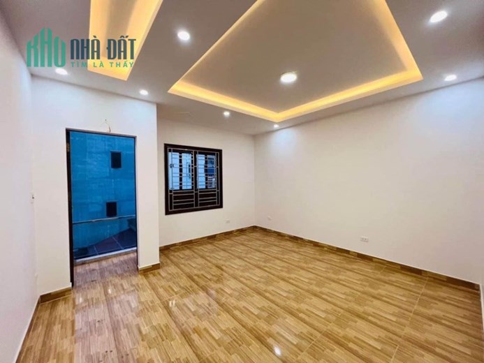 BÁN NHÀ XUÂN ĐỈNH –Gara 7 chỗ -ô tô tránh –ở sướng 80m 12.9 tỷ