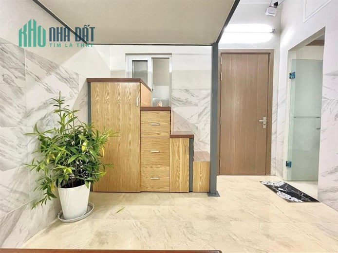 Dulex Xô Viết Nghệ Tĩnh - Sát Hàng Xanh 30 m2 full nội thất Thang Máy