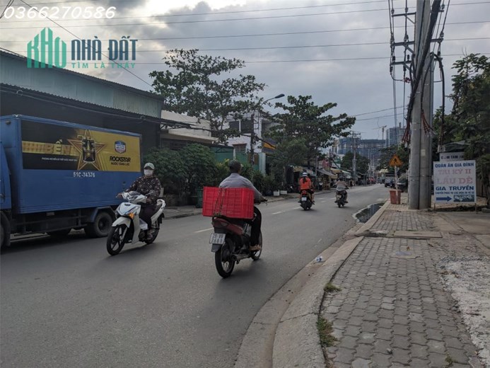 Bán nhà Mặt tiền Gò Ô Môi, Quận 7, giá 14.x tỷ, 4.8x27m, 2  tầng