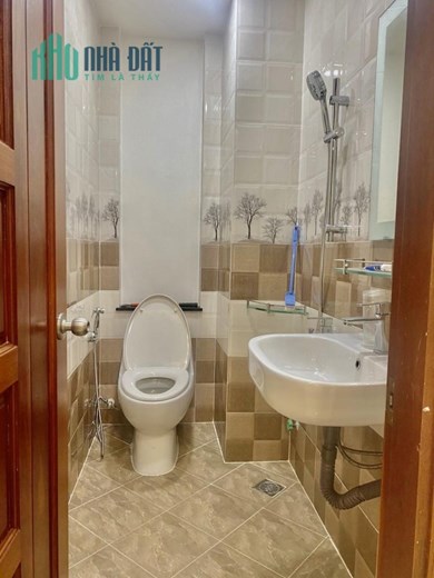 BÁN NHÀ SÁT MT ĐƯỜNG THẠCH LAM QUẬN TÂN PHÚ - 6TẦNG 52M2 8TỶ500 TL.