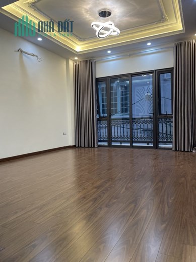 Bán nhà Nguyễn Sơn phân lô 45m2, mặt tiền hơn 4m, 9 tỷ Long Biên Hà Nội.