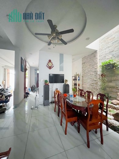 BIỆC THỰ 3 TẦNG NGAY NGÃ TƯ AN SƯƠNG- 232M2 HẺM XE TẢI CHĨ 15 TỶ TL
