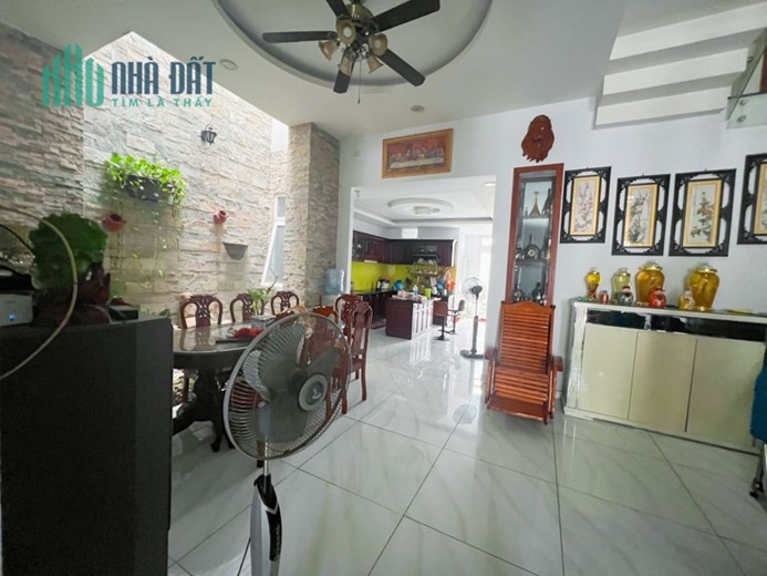 BIỆC THỰ 3 TẦNG NGAY NGÃ TƯ AN SƯƠNG- 232M2 HẺM XE TẢI CHĨ 15 TỶ TL