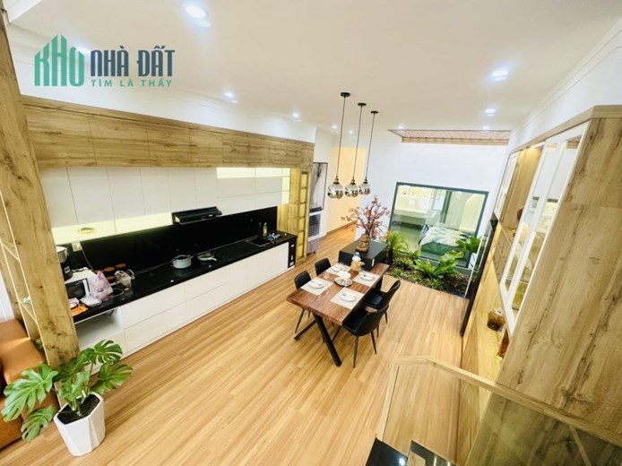 Nhà trước mặt Hẻm Y Wang, Buôn Ma Thuột - Giá 2 Tỷ 968, Thương Lượng
