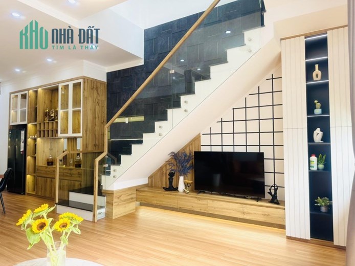 Nhà trước mặt Hẻm Y Wang, Buôn Ma Thuột - Giá 2 Tỷ 968, Thương Lượng