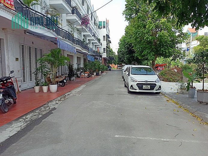 Bán nhà khu phân lô Thư Trung - Văn Cao, 60m 4 tầng GIÁ 4.2 tỉ, đường 8m