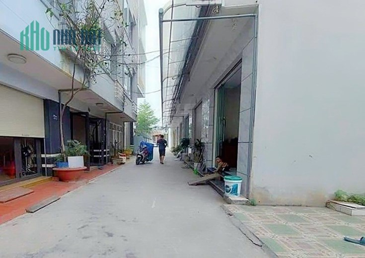 Bán đất lô góc ngõ 33 Kiều Sơn, diện tích 51m GIÁ 2.2 tỉ, ô.tô đỗ cửa