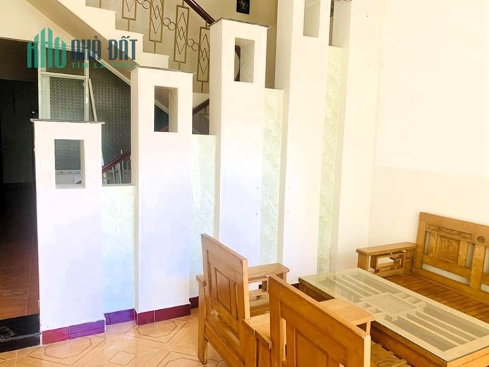 Cho thuê nhà 1T1L 4pn 130m2 có nột thất hẻm xe hơi đường Hoàng Diệu 2 Linh Trung