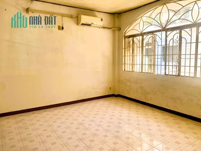 Cho thuê nhà 1T1L 4pn 130m2 có nột thất hẻm xe hơi đường Hoàng Diệu 2 Linh Trung