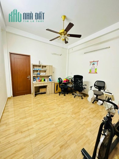 NHÀ MỚI Ở NGAY - GÒ XOÀI - HẺM XE TẢI - 3 TẦNG - 80M2 - GIÁ 5.X TỶ