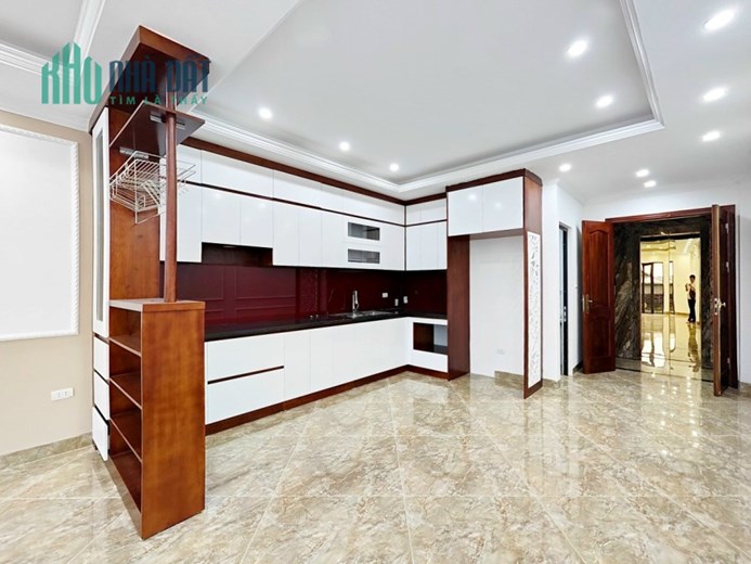 Bán Nhà Q. Hoàng Mai, Phố Giáp Nhị 12.3 tỷ, 60m2, Mặt tiền 4m, Kinh Doanh, Ô tô tránh