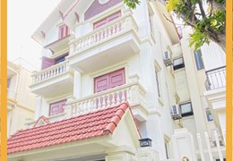 Cần bán Biệt Thự nhà vườn Việt Hưng, vị trí đẹp gần vincom. 200m2, MT 10m. Giá 32 tỷ