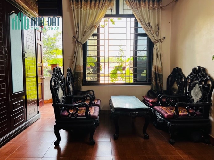 Bán gấp nhà Văn Quán, ô tô đỗ cửa, dân trí cao, an sinh đỉnh, 43m2, 6.35 tỷ