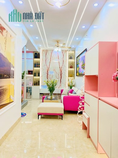 GIA ĐÌNH CẦN BÁN NHÀ 4 TẦNG PHỐ BẠCH MAI QUẬN HAI BÀ TRƯNG DT:31M2 MT:3.8M 3 PHÒNG NGỦ GIÁ:3.86 TỶ