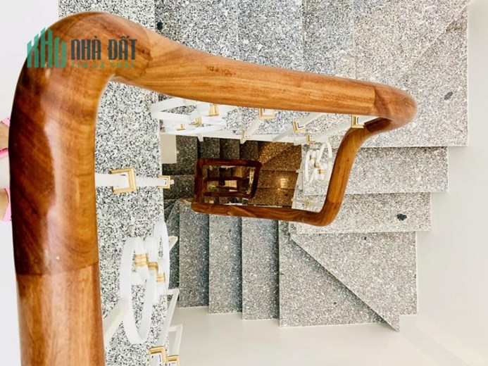 CẦN BÁN GẤP NHÀ 4 TẦNG PHỐ BẠCH MAI QUẬN HAI BÀ TRƯNG DT:31M2 MT:3.8M 3 PHÒNG NGỦ GIÁ:3.86 TỶ
